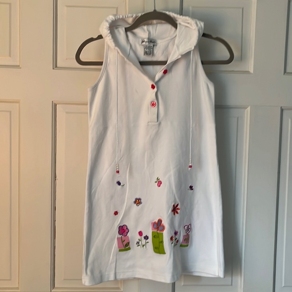 Jillian’s Closet summer white hooded girls dress. Size L/ 12